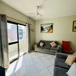 Ape Do Centro - 3 Quartos, 2 Vagas Garagem, Wi-Fi Rapido, Tela De Protecao, Cozinha Equipada, Bem Amplo Estilo Casa Perfeito Para Familias
