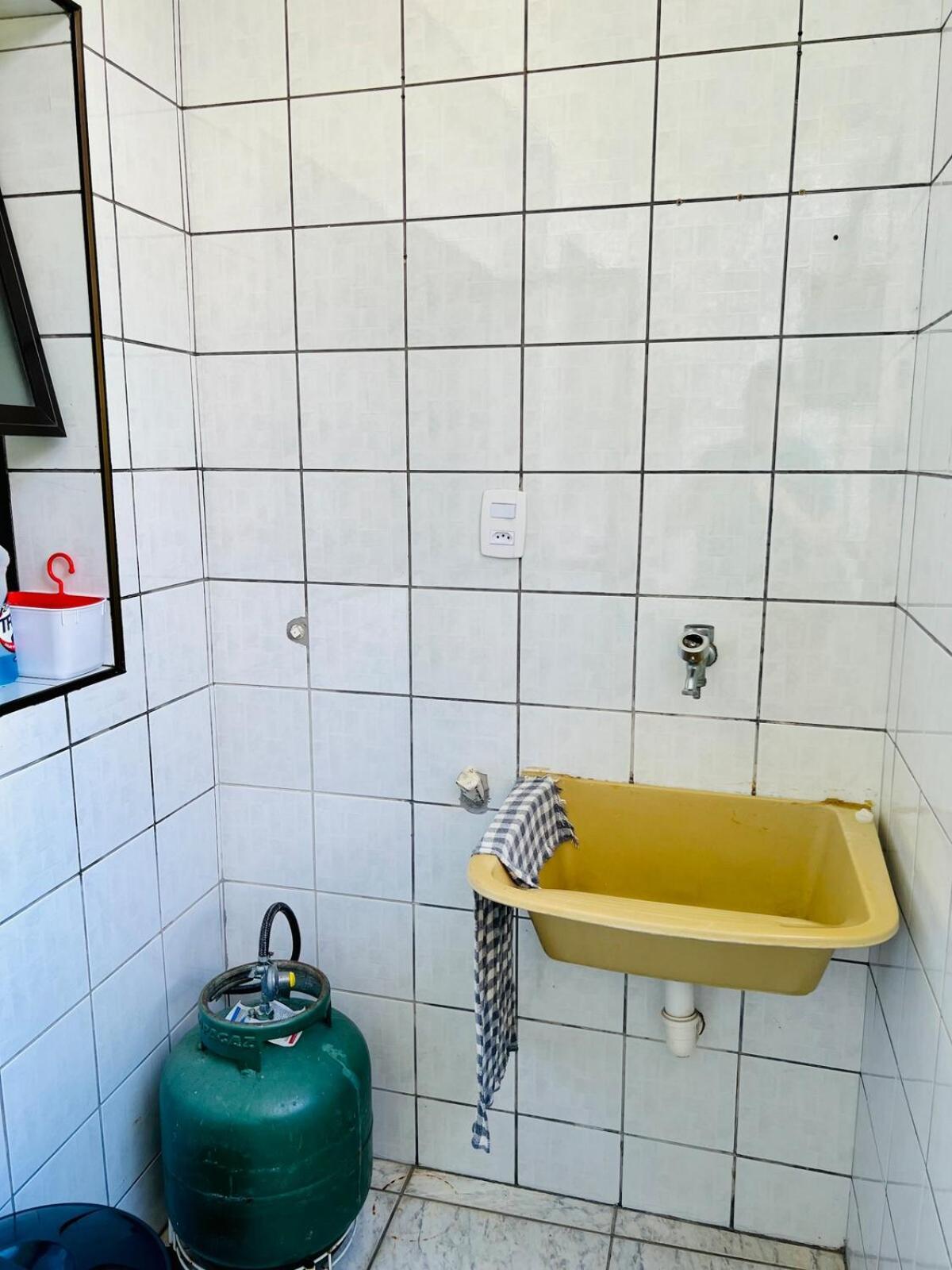 Ape Do Centro - 3 Quartos, 2 Vagas Garagem, Wi-fi Rapido, Tela De Protecao, Cozinha Equipada, Bem Amplo Estilo Casa Perfeito Familias *